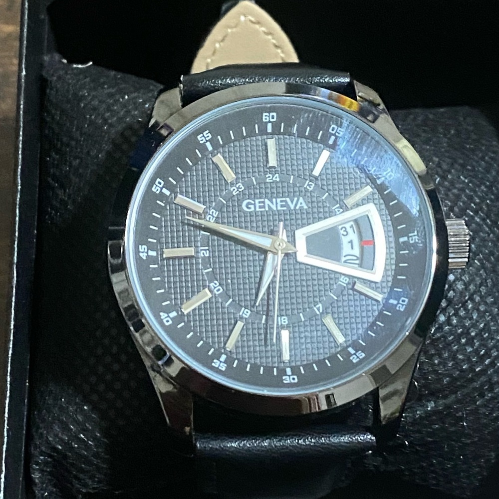 Working New Geneva Gunmetal Grey Men's 41.9mm Calendar Wristwatch leather band
